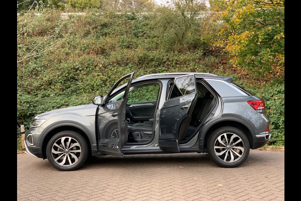 Volkswagen T-Roc 1.5 TSI Life Business AUTOMAAT PANO 17'' 2024 !