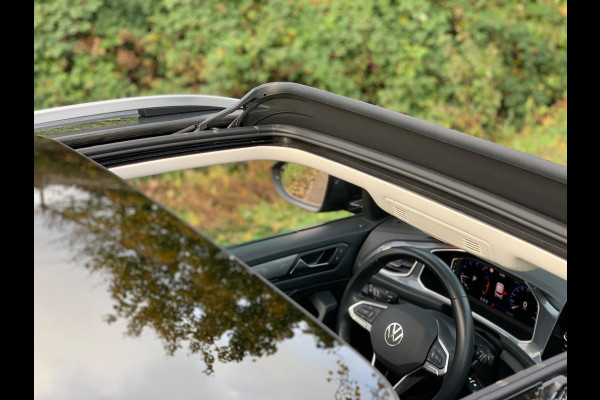 Volkswagen T-Roc 1.5 TSI Life Business AUTOMAAT PANO 17'' 2024 !