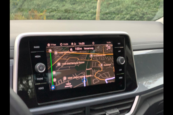 Volkswagen T-Roc 1.5 TSI Life Business AUTOMAAT PANO 17'' 2024 !