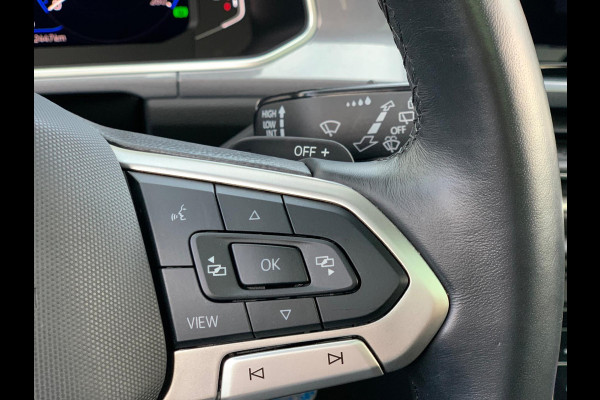 Volkswagen T-Roc 1.5 TSI Life Business AUTOMAAT PANO 17'' 2024 !