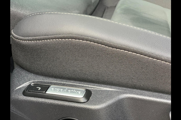 Volkswagen T-Roc 1.5 TSI Life Business AUTOMAAT PANO 17'' 2024 !