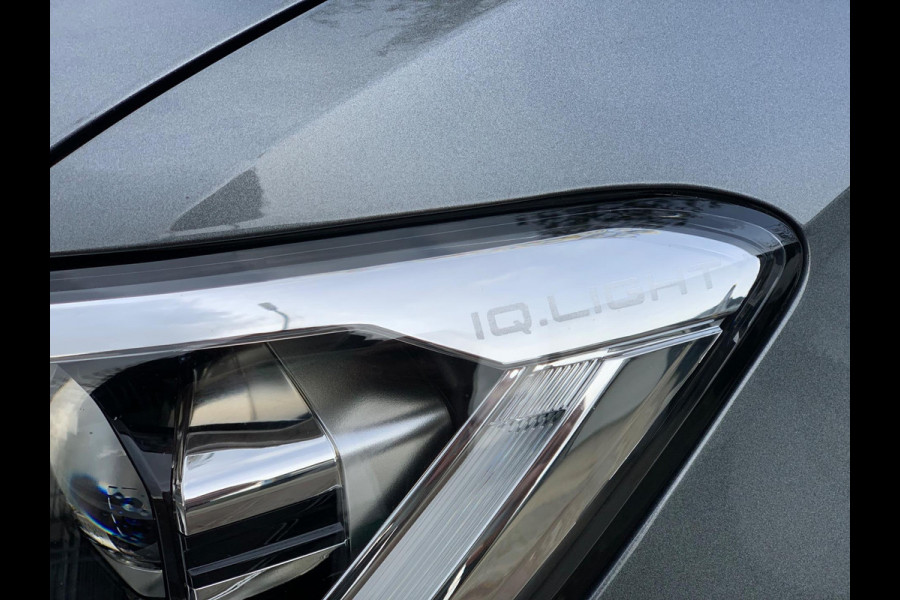 Volkswagen T-Roc 1.5 TSI Life Business AUTOMAAT PANO 17'' 2024 !