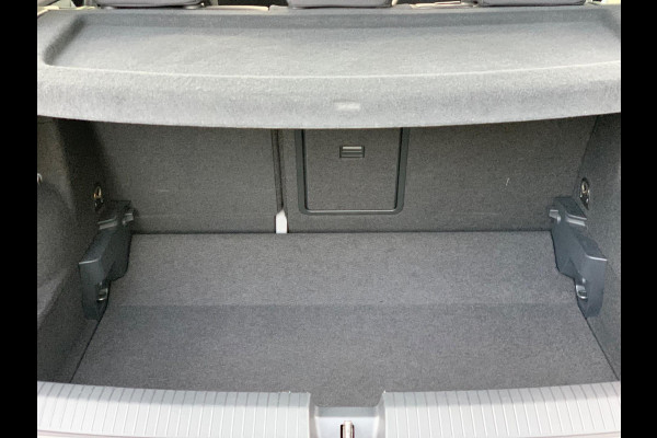 Volkswagen T-Roc 1.5 TSI Life Business AUTOMAAT PANO 17'' 2024 !