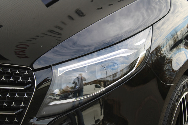 Mercedes-Benz V-Klasse 300d / DC / AMG / Elec Stoelen / 360 Cam / 2x Elec Schuifdeur / Burmester / Vol Opties / NIEUWSTAAT