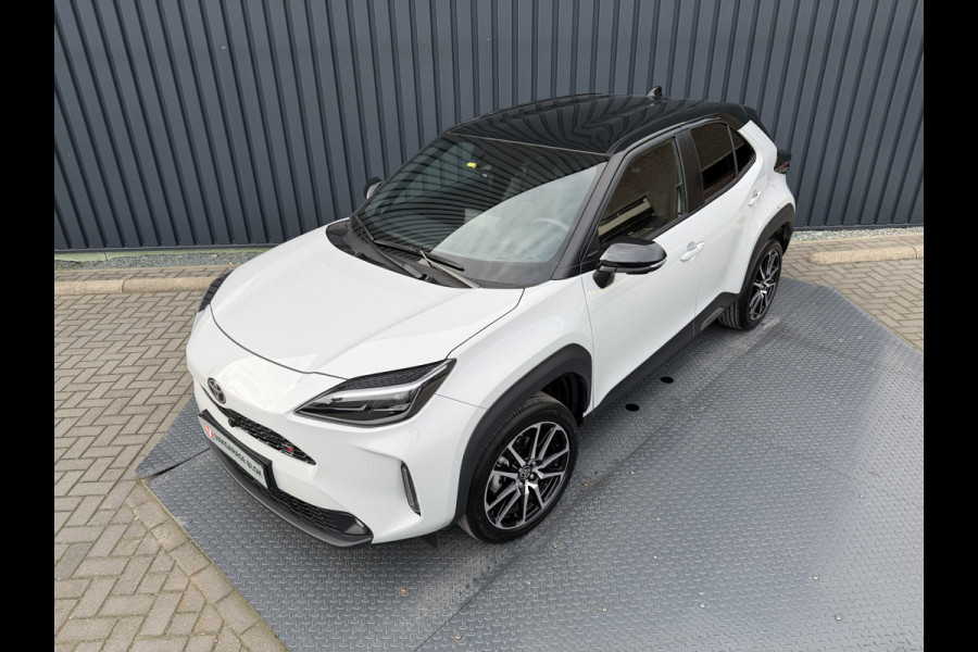 Toyota Yaris Cross 1.5 Hybrid GR Sport | 360 camera | JBL | Elektrische achterklep | Head-up | Rijklaar!!