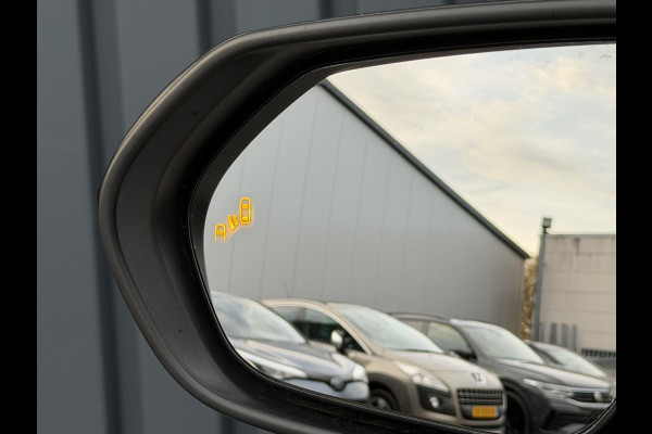 Toyota Yaris Cross 1.5 Hybrid GR Sport | 360 camera | JBL | Elektrische achterklep | Head-up | Rijklaar!!