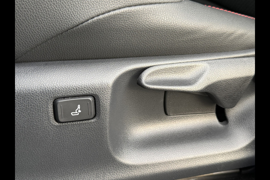 Toyota Yaris Cross 1.5 Hybrid GR Sport | 360 camera | JBL | Elektrische achterklep | Head-up | Rijklaar!!