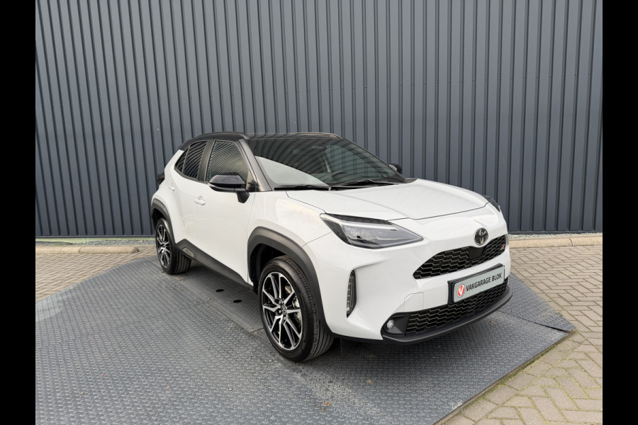 Toyota Yaris Cross 1.5 Hybrid 130 GR Sport | Pano dak | 7.500 km | JBL | Head-up | Rijklaar!!
