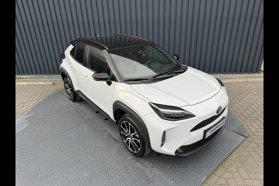 Toyota Yaris Cross 1.5 Hybrid 130 GR Sport | Pano dak | 7.500 km | JBL | Head-up | Rijklaar!!