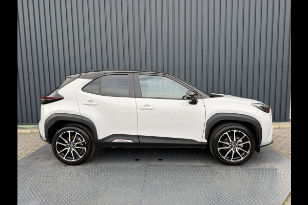 Toyota Yaris Cross 1.5 Hybrid 130 GR Sport | Pano dak | 7.500 km | JBL | Head-up | Rijklaar!!