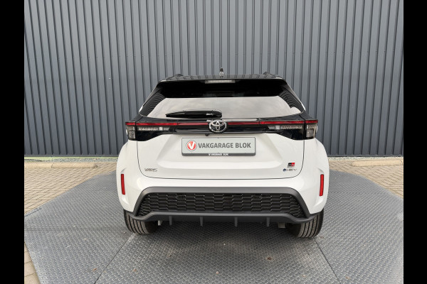 Toyota Yaris Cross 1.5 Hybrid 130 GR Sport | Pano dak | 7.500 km | JBL | Head-up | Rijklaar!!