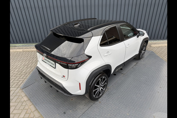 Toyota Yaris Cross 1.5 Hybrid 130 GR Sport | Pano dak | 7.500 km | JBL | Head-up | Rijklaar!!
