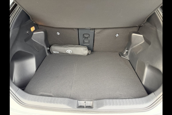 Toyota Yaris Cross 1.5 Hybrid 130 GR Sport | Pano dak | 7.500 km | JBL | Head-up | Rijklaar!!