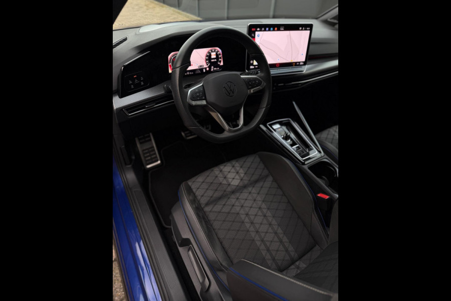 Volkswagen Golf 8.5 2.0 TDI 3x R-Line Panorama IQ CarPlay HK