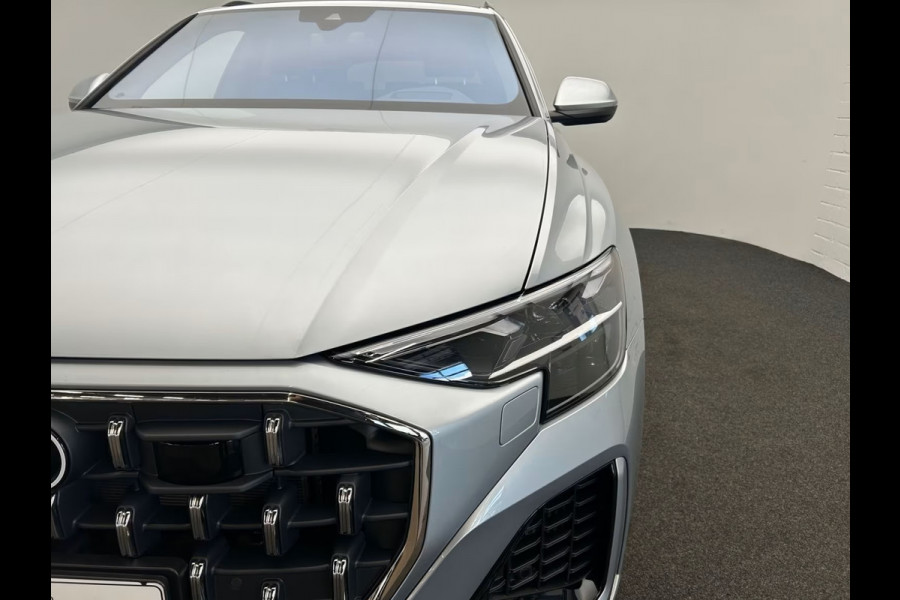 Audi Q8 55 TFSI e Quattro Pro S-LINE ** MATRIX, HALF-LEDER, VIRTUAL, ACC, B&O, HuD, LUCHTVERING ** 1e EIG - 5 jaar AUDI GAR - UNFALLFREI ** ** INFORMEER OOK NAAR ONZE AANTREKKELIJKE FINANCIAL-LEASE TARIEVEN **
