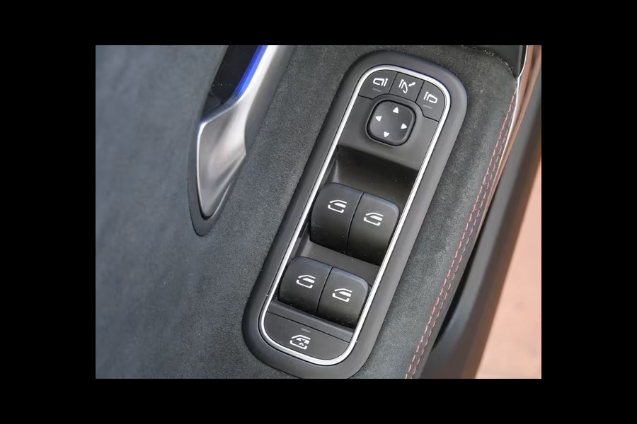 Mercedes-Benz A-Klasse 250e AMG Line ** HP-LED, NAVI+, PANORAMA, DISTR, HuD, KEYLESS, 19-inch LMV ** 1e EIG - UNFALLFREI ** ** INFORMEER OOK NAAR ONZE AANTREKKELIJKE FINANCIAL-LEASE TARIEVEN **
