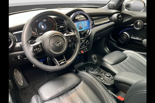 MINI Cooper 2.0 (170kW / 231pk) John Cooper Works ** LED, VIRTUAL, LEDER, PANORAMA, 18-inch LMV, H&K, KEYLESS ** 1e EIG - UNFALLFREI - 22.000km (!) ** ** INFORMEER OOK NAAR ONZE AANTREKKELIJKE FINANCIAL-LEASE TARIEVEN **