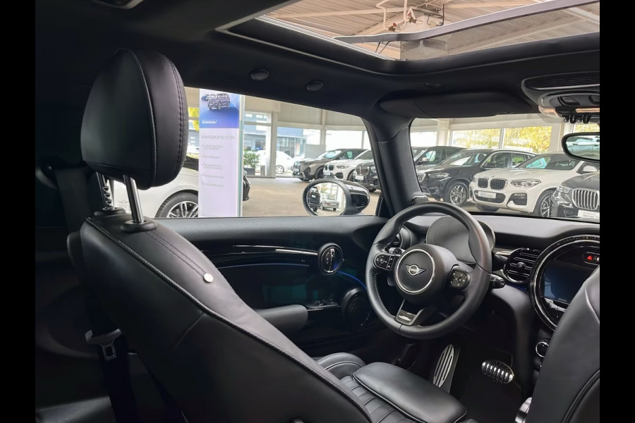 MINI Cooper 2.0 (170kW / 231pk) John Cooper Works ** LED, VIRTUAL, LEDER, PANORAMA, 18-inch LMV, H&K, KEYLESS ** 1e EIG - UNFALLFREI - 22.000km (!) ** ** INFORMEER OOK NAAR ONZE AANTREKKELIJKE FINANCIAL-LEASE TARIEVEN **