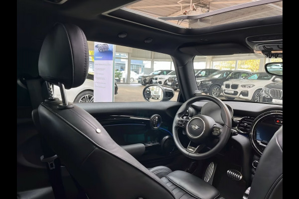 MINI Cooper 2.0 (170kW / 231pk) John Cooper Works ** LED, VIRTUAL, LEDER, PANORAMA, 18-inch LMV, H&K, KEYLESS ** 1e EIG - UNFALLFREI - 22.000km (!) ** ** INFORMEER OOK NAAR ONZE AANTREKKELIJKE FINANCIAL-LEASE TARIEVEN **