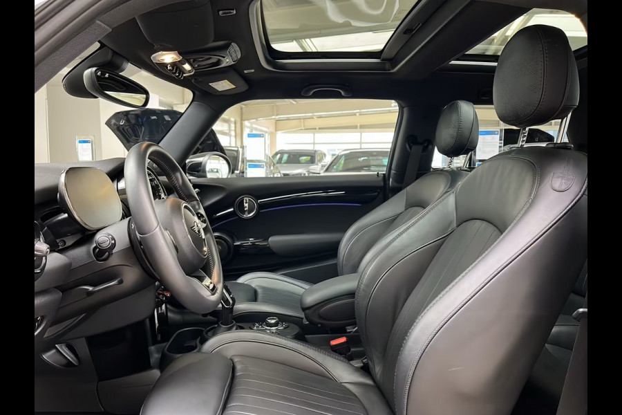 MINI Cooper 2.0 (170kW / 231pk) John Cooper Works ** LED, VIRTUAL, LEDER, PANORAMA, 18-inch LMV, H&K, KEYLESS ** 1e EIG - UNFALLFREI - 22.000km (!) ** ** INFORMEER OOK NAAR ONZE AANTREKKELIJKE FINANCIAL-LEASE TARIEVEN **