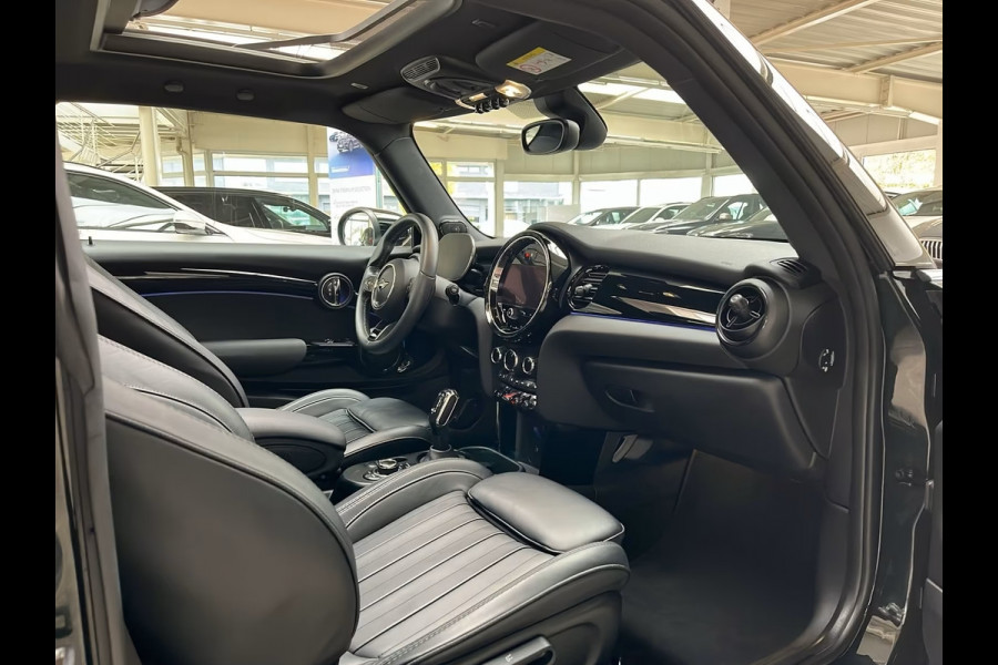 MINI Cooper 2.0 (170kW / 231pk) John Cooper Works ** LED, VIRTUAL, LEDER, PANORAMA, 18-inch LMV, H&K, KEYLESS ** 1e EIG - UNFALLFREI - 22.000km (!) ** ** INFORMEER OOK NAAR ONZE AANTREKKELIJKE FINANCIAL-LEASE TARIEVEN **