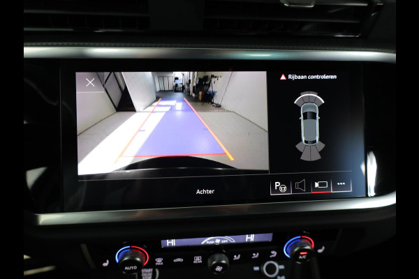 Audi Q3 Sportback 45 TFSI e Edition 245 pk S-tronic | Navigatie | Parkeersensoren (Park assist) | Achteruitrijcamera | Stoelverwarming | Adaptieve cruise control | Lederen bekleding |