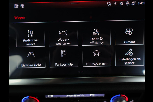 Audi Q3 Sportback 45 TFSI e Edition 245 pk S-tronic | Navigatie | Parkeersensoren (Park assist) | Achteruitrijcamera | Stoelverwarming | Adaptieve cruise control | Lederen bekleding |