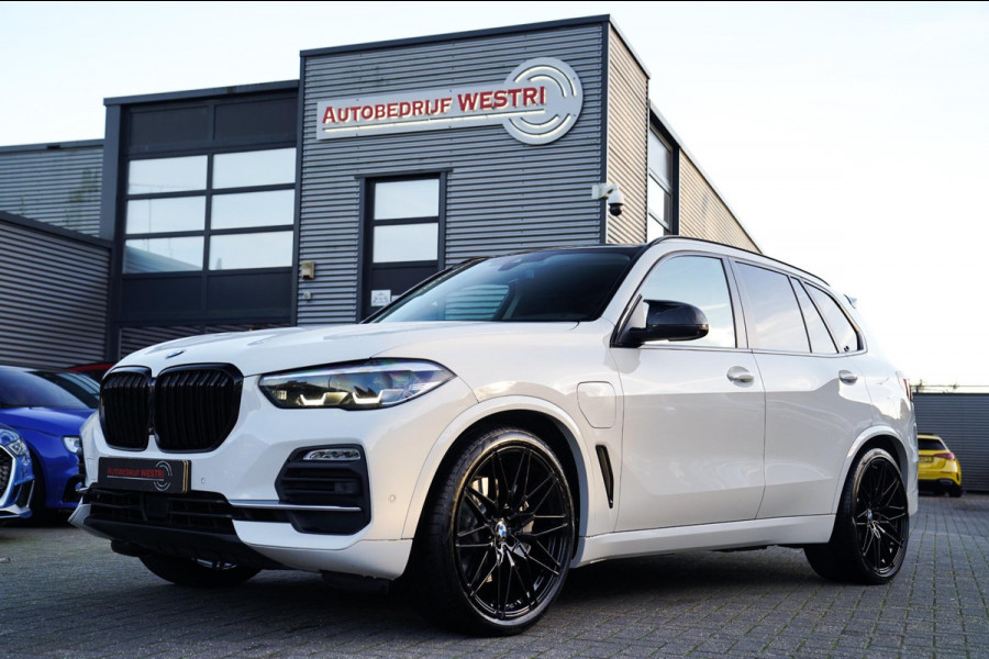 BMW X5 XDrive45e High Executive | M-pakket | LED | Adaptieve Cruise | 360 camera | Hybride | Luxe Leder | Memory | Stoelverwarming