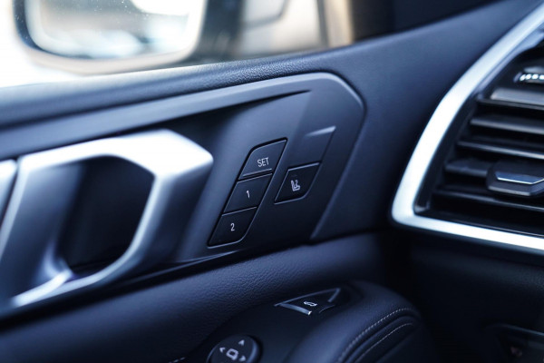 BMW X5 XDrive45e High Executive | M-pakket | LED | Adaptieve Cruise | 360 camera | Hybride | Luxe Leder | Memory | Stoelverwarming