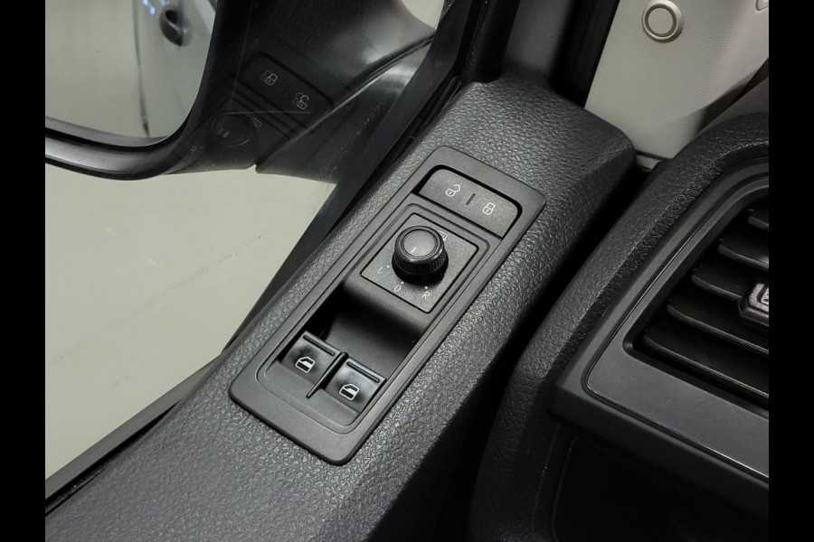 Volkswagen Transporter 2.0TSI 150pk L2/H1 Trekhaak Benzine!