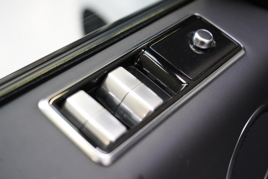 Land Rover Range Rover Sport 2.0 P400e 404pk HSE Dynamic | Panoramadak | Luchtvering | Memory | Speciale lak | Zwart optiek