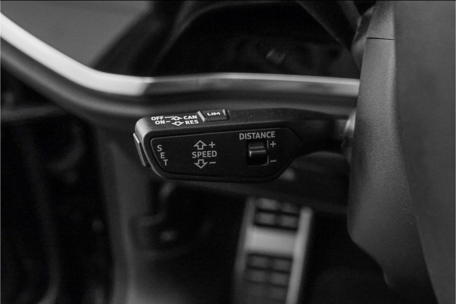 Audi Q3 TFSI RS Pano RS-Sportstoelen & Uitlaat B&O 21"