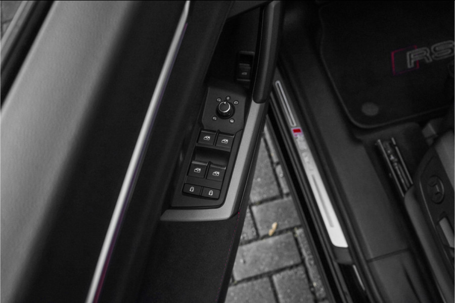 Audi Q3 TFSI RS Pano RS-Sportstoelen & Uitlaat B&O 21"