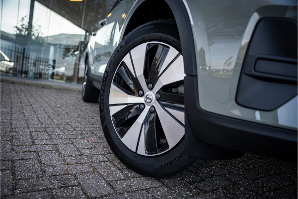 Volvo XC40 T4 Recharge Core Bright ** Camera ** Stuurverwarming **