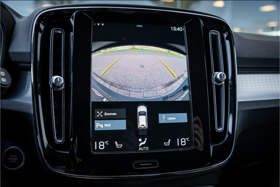 Volvo XC40 T4 Recharge Core Bright ** Camera ** Stuurverwarming **