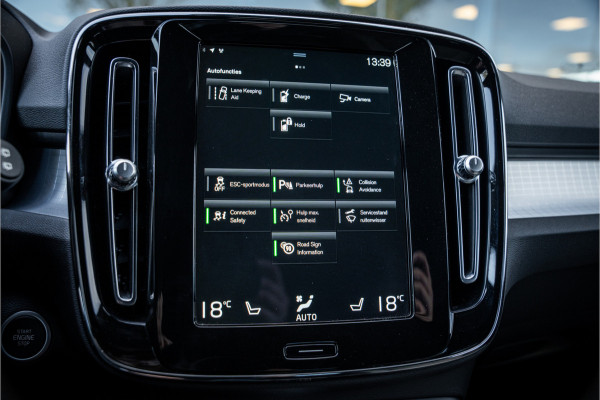 Volvo XC40 T4 Recharge Core Bright ** Camera ** Stuurverwarming **