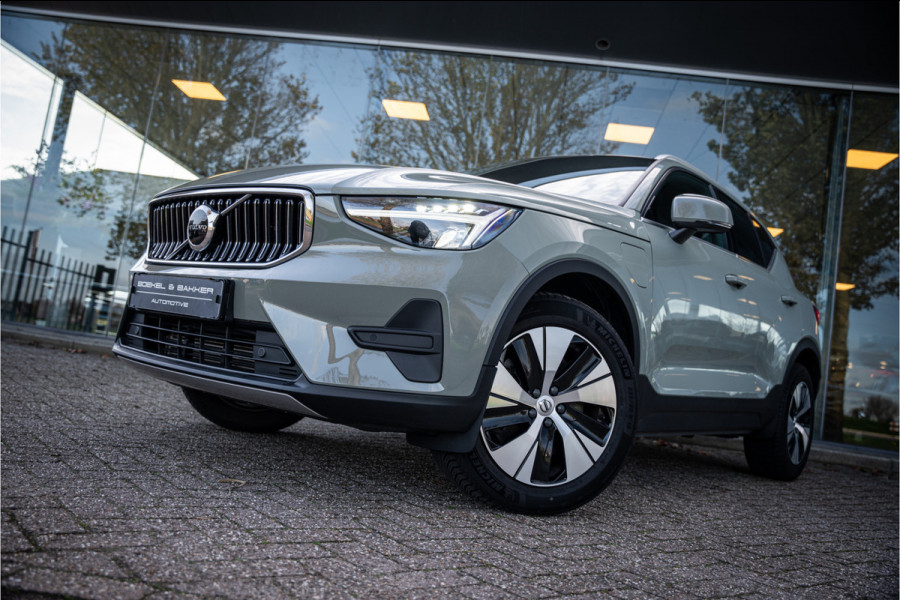 Volvo XC40 T4 Recharge Core Bright ** Camera ** Stuurverwarming **