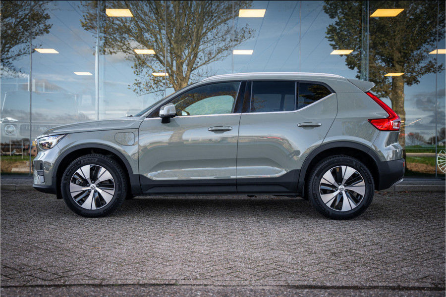 Volvo XC40 T4 Recharge Core Bright ** Camera ** Stuurverwarming **