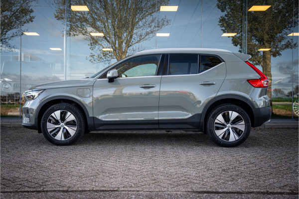 Volvo XC40 T4 Recharge Core Bright ** Camera ** Stuurverwarming **