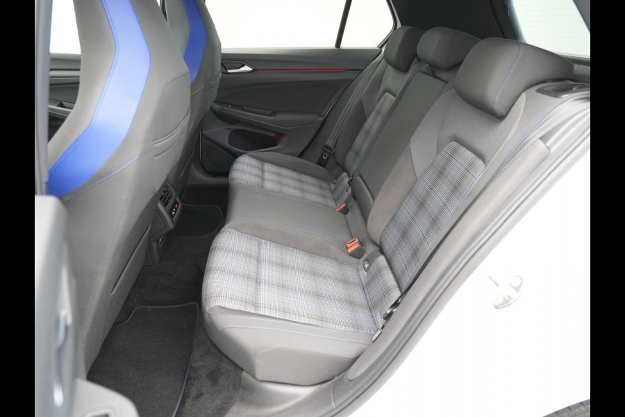 Volkswagen Golf 1.4 eHybrid 245pk GTE Panorama Navigatie Camera Stoelverwarming Carplay 193