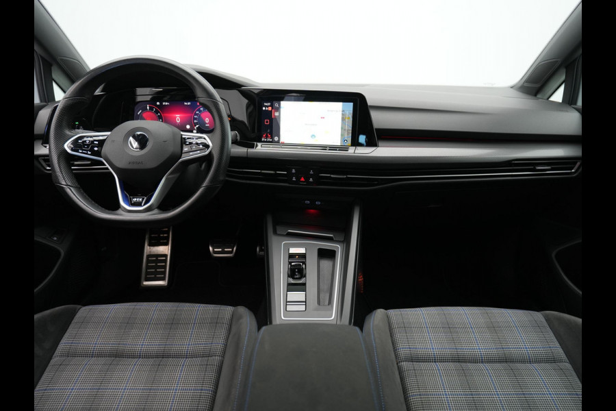 Volkswagen Golf 1.4 eHybrid 245pk GTE Panorama Navigatie Camera Stoelverwarming Carplay 193