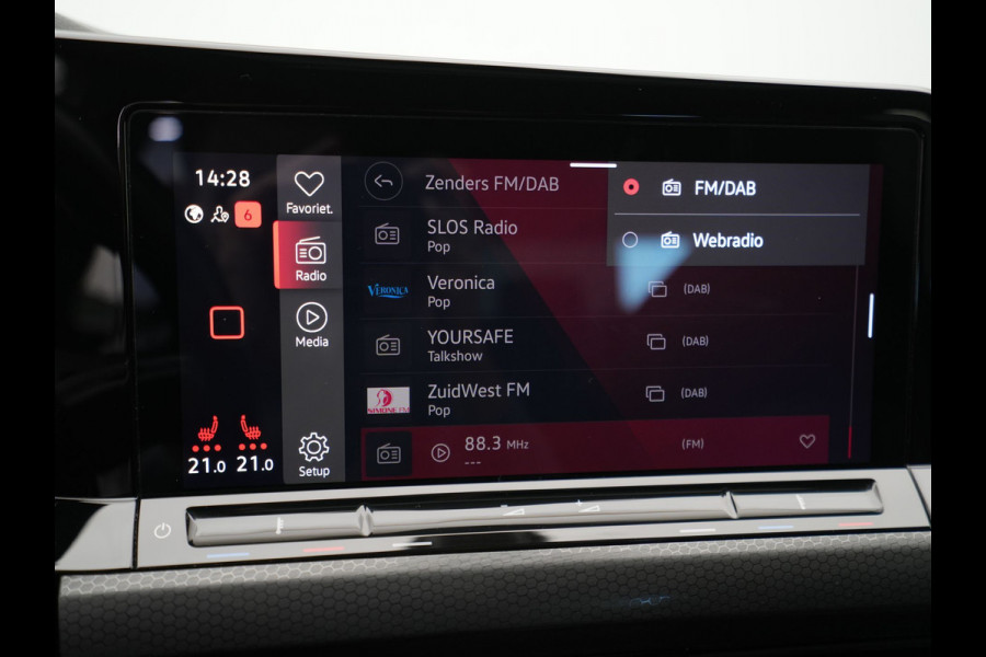 Volkswagen Golf 1.4 eHybrid 245pk GTE Panorama Navigatie Camera Stoelverwarming Carplay 193