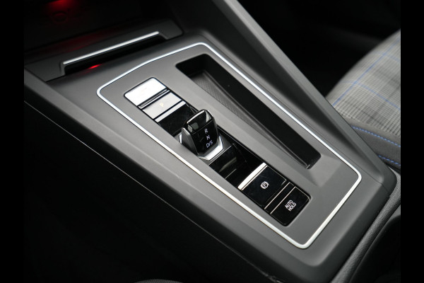 Volkswagen Golf 1.4 eHybrid 245pk GTE Panorama Navigatie Camera Stoelverwarming Carplay 193