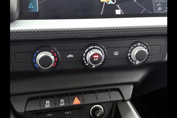 Audi A1 SPORTBACK 30 TFSI Advanced edition AANBIEDING!!! (Dealer OnderH, Digitale Dash,Navi, Parkeersensoren, Addapt Cruise, Etc)