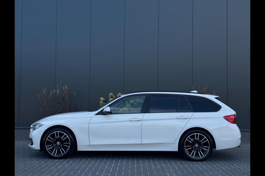 BMW 3 Serie 318i Executive M19 NAVI PDC ELEK PAKKET SPORTVELGEN LED