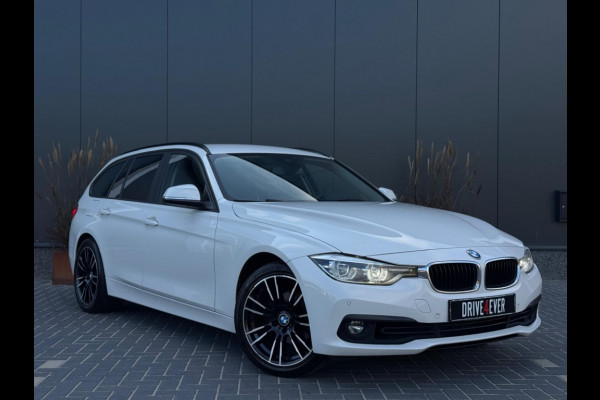 BMW 3 Serie 318i Executive M19 NAVI PDC ELEK PAKKET SPORTVELGEN LED