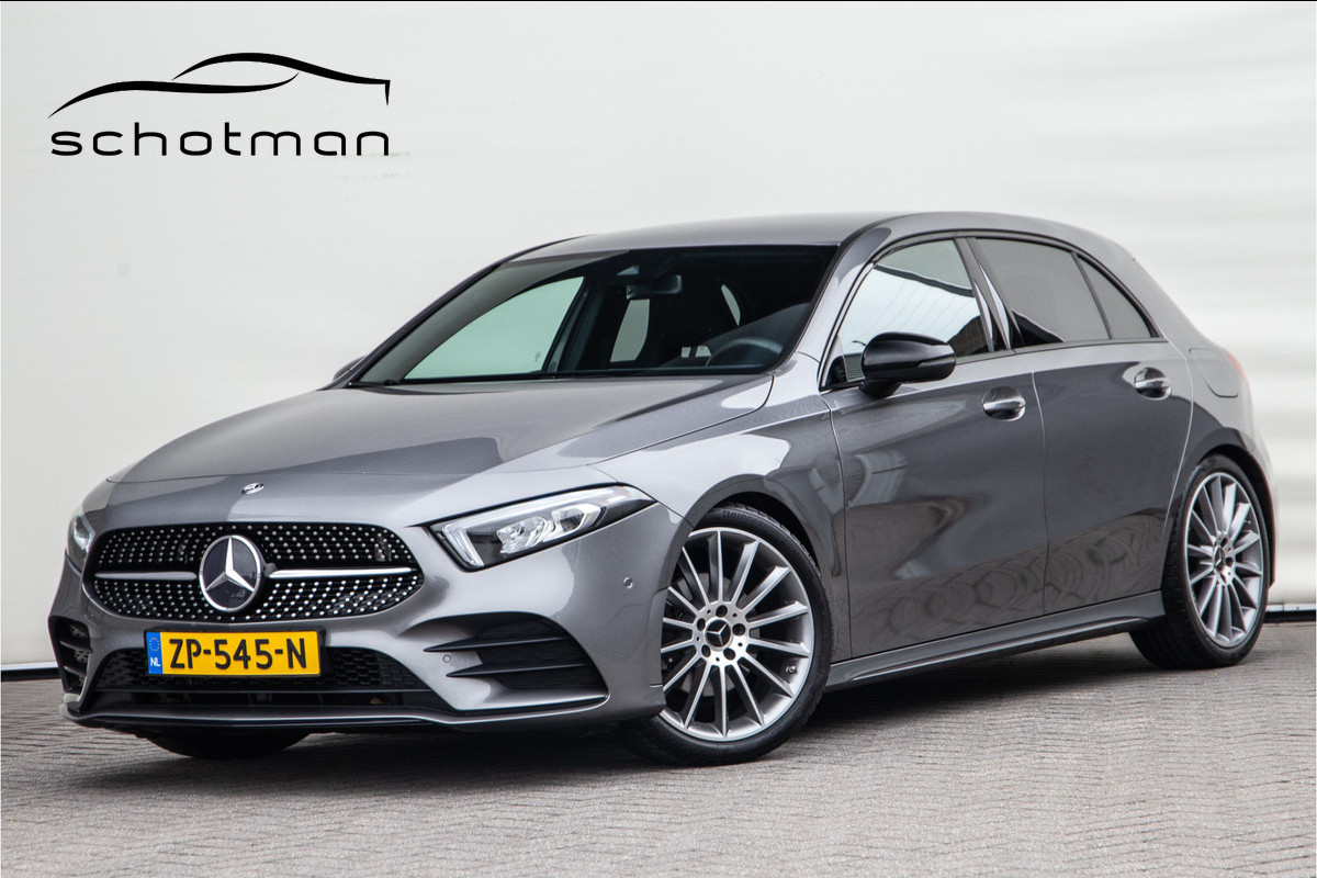 Mercedes-Benz A-Klasse 200 AMG Nightpakket, Widescreen, Camera, 19"