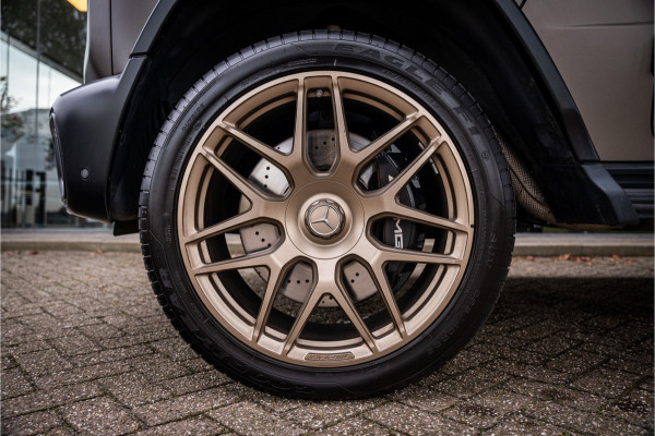 Mercedes-Benz G-Klasse AMG 63 ** Akrapovic ** AMG Performance Pack ** Carbon ** Xpell PPF Face-lift MY25 ** Grijs kenteken (excl. btw) ** Target Blue Eye