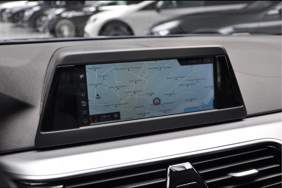 BMW 5 Serie 530i Aut. Navi Climate Bi-Xenon PDC LM velgen