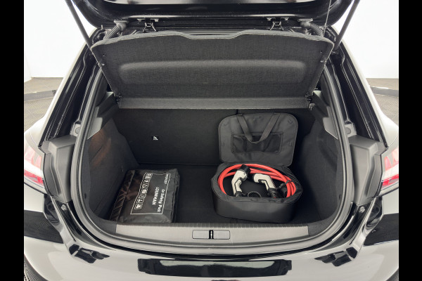 Peugeot e-208 EV Active Pack 50 kWh [ 3-Fase ] {SOH-90%} (INCL-BTW) Aut. *FULL-LED | DIGI-COCKPIT | MICROFIBRE | SPORT-SEATS | CARPLAY | CCS-FASTLOADER | KEYLESS | DAB+ | LANE-ASSIST | CRUISE | ECC | PDC | 16''ALU*